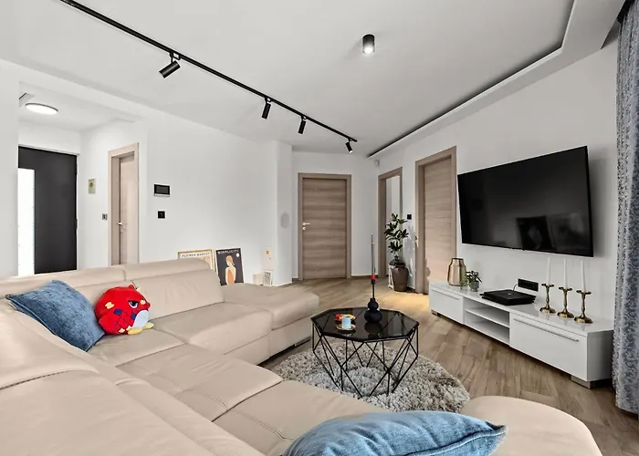 Speranza With Illuminated Pool * Πούλα