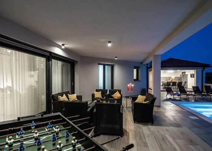 Speranza With Illuminated Pool * Πούλα